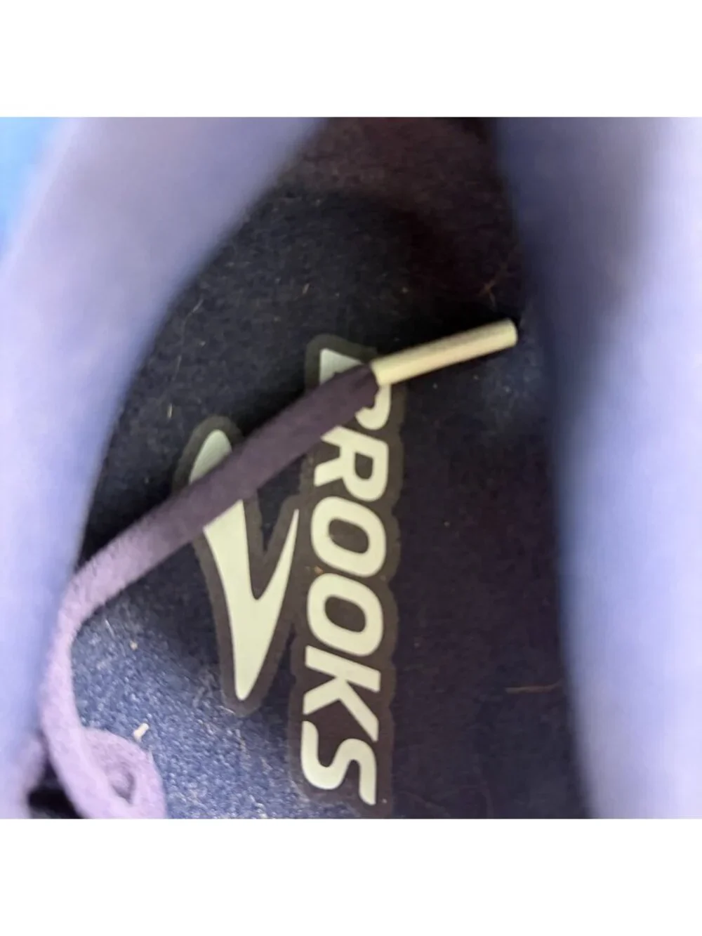Brooks Ghost Max 3 Womens Size 10.5 Blue White Athletic Running Shoes Sneakers